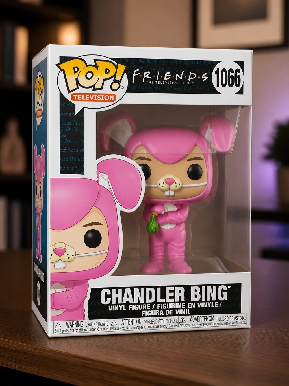 Funko Pop! Television Friends 1066 Chandler Bing Pink Bunny